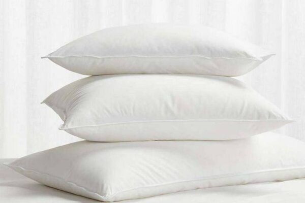 Гуманітарна допомога для ВПО у Хмельницькому – можна отримати подушки