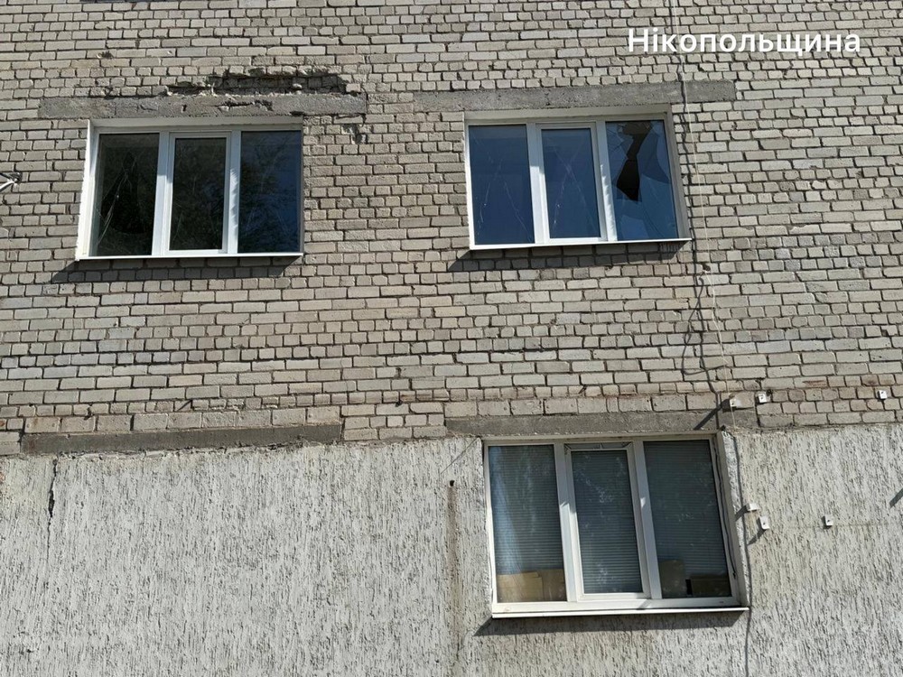 Двоє вбитих і 5 поранених, серед них маленький хлопчик - ворог жорстоко обстрілював Дніпропетровщину сьогодні (фото) Двоє вбитих і 5 поранених, серед них маленький хлопчик - ворог жорстоко обстрілював Дніпропетровщину сьогодні (фото)