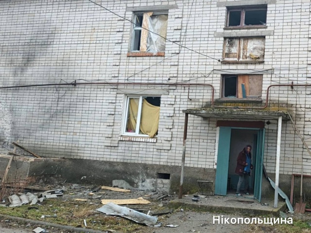 Двоє вбитих і 5 поранених, серед них маленький хлопчик - ворог жорстоко обстрілював Дніпропетровщину сьогодні (фото) Двоє вбитих і 5 поранених, серед них маленький хлопчик - ворог жорстоко обстрілював Дніпропетровщину сьогодні (фото)