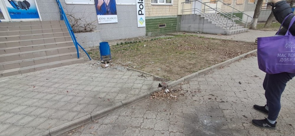 Двоє вбитих і 5 поранених, серед них маленький хлопчик - ворог жорстоко обстрілював Дніпропетровщину сьогодні (фото) Двоє вбитих і 5 поранених, серед них маленький хлопчик - ворог жорстоко обстрілював Дніпропетровщину сьогодні (фото)