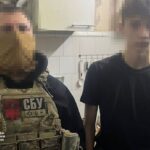 Довічне загрожує 17-річному мешканцю Дніпра: корегував обстріли за вказівкою батька