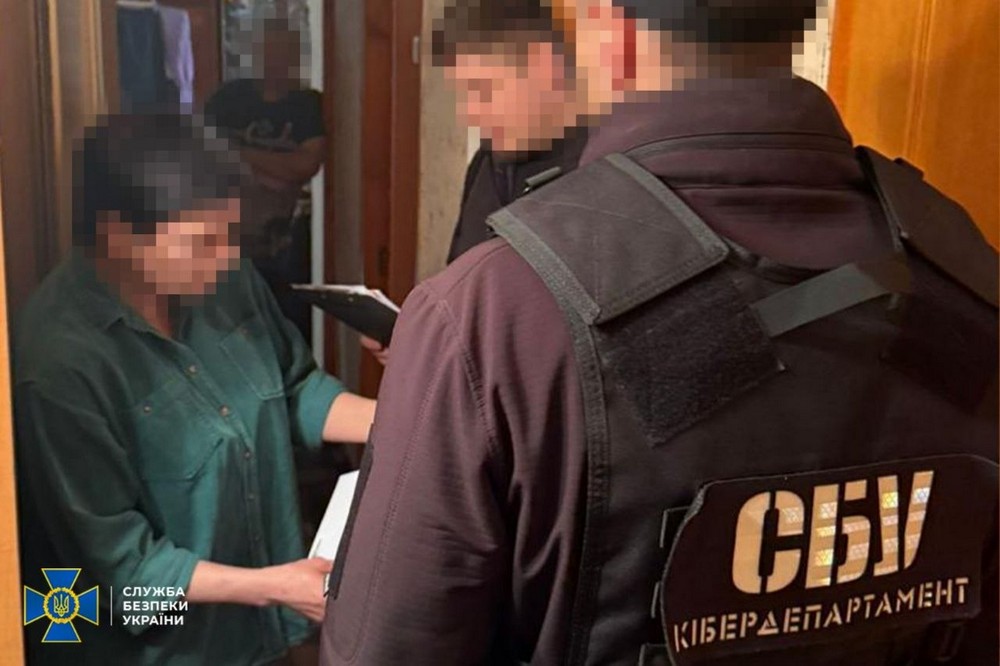 Чиновниця Мінкульту пропагувала рашизм в Україні. Її було викрито і затримано. Чиновниця Мінкульту пропагувала рашизм в Україні. Її було викрито і затримано.