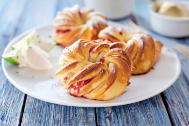 Рецепт дня: «Булочки з джемом