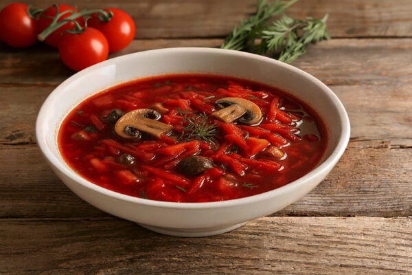 Рецепт дня: «Борщ з грибами»