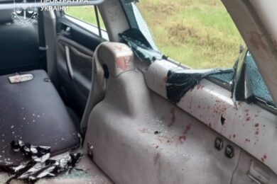 Чоловік підрізав двох військовослужбовців під