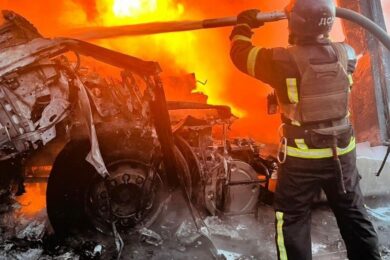 Є вбиті, палали вантажівки, були удари по енергетиці: нічна повітряна атака 8 квітня – все, що відомо (фото)