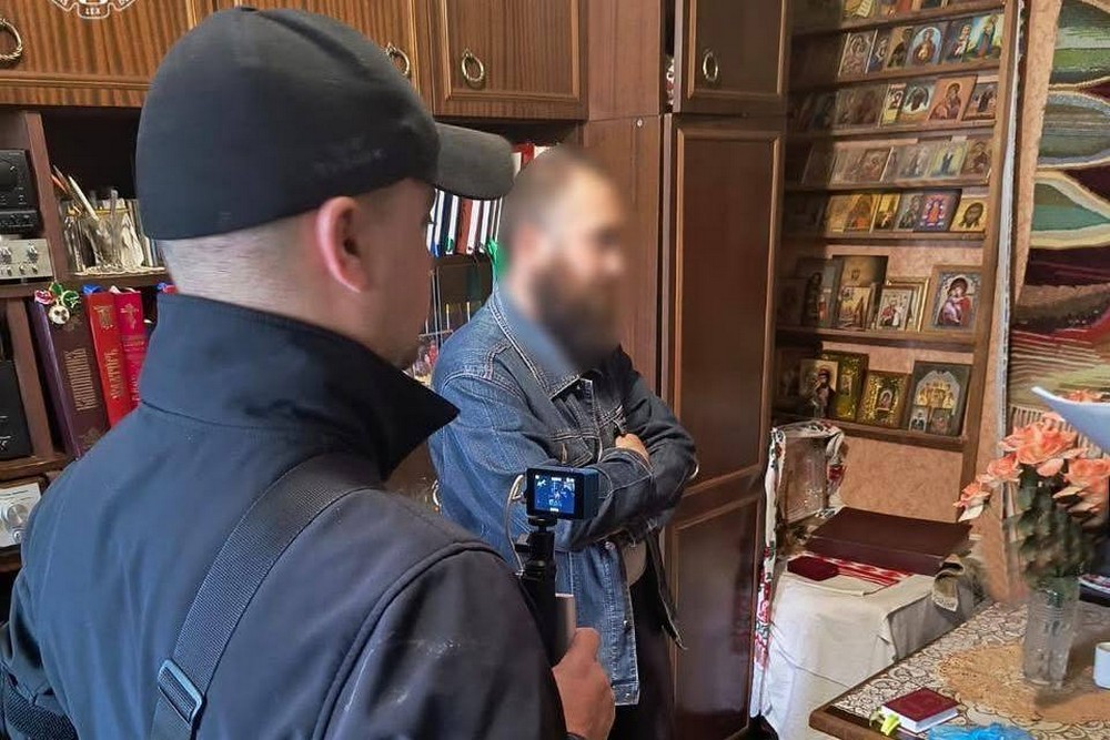Священник УПЦ (МП) на Сумщині поширював дані про розміщення ППО: як його покарали 1 Священник УПЦ (МП) на Сумщині поширював дані про розміщення ППО: як його покарали