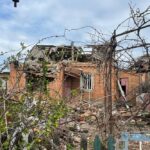 Поранені жінка та 10 поліцейських