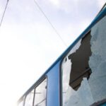 Загиблий  і багато поранених, серед них дитина,  удари по транспорту, енергетиці, портовій інфраструктурі: нічна масована повітряна атака 17 квітня (все, що відомо)