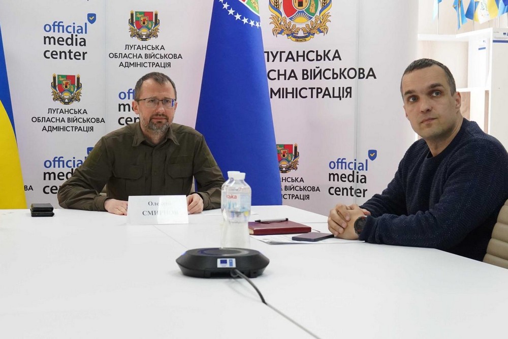 Допомога ВПО з Луганщини: компенсації, виплати, консультації - програми сприяння працевлаштуванню у двох громадах