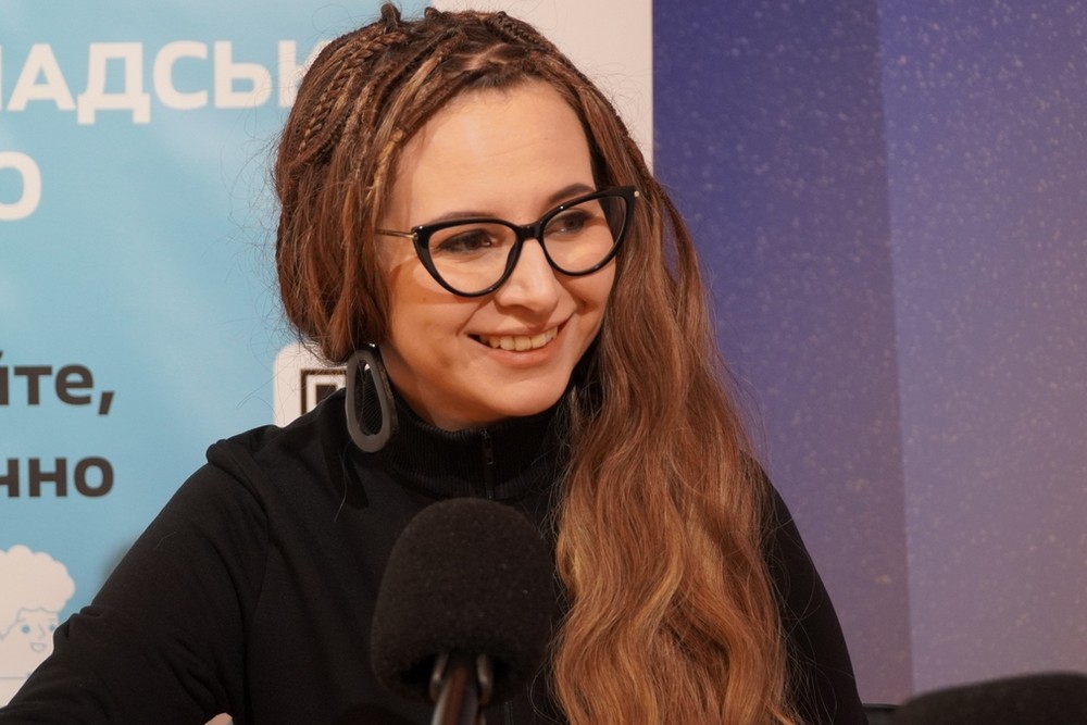 Скандал з Еммою Антонюк: що сказала блогерка, чим розлютила мережі і як все закінчилося (відео) 1 Скандал з Еммою Антонюк: що сказала блогерка, чим розлютила мережі і як все закінчилося