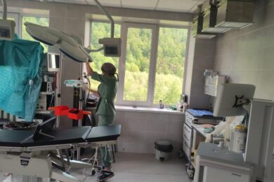 Медзаклад Донеччини надає високоспеціалізовану допомогу у Львівській та Івано-Франківській областях