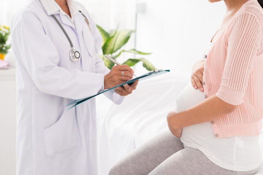 Медична допомога не за місцем реєстрації: яку можна отримати і чи мають право відмовити