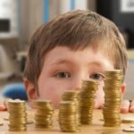 Тисячі дітей ВПО залишаться без виплат: з вимогою відновити допомогу нардеп звернувся до премʼєр-міністра