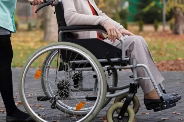 Грошова допомога до 10000 грн для людей з інвалідністю – завершується реєстрація