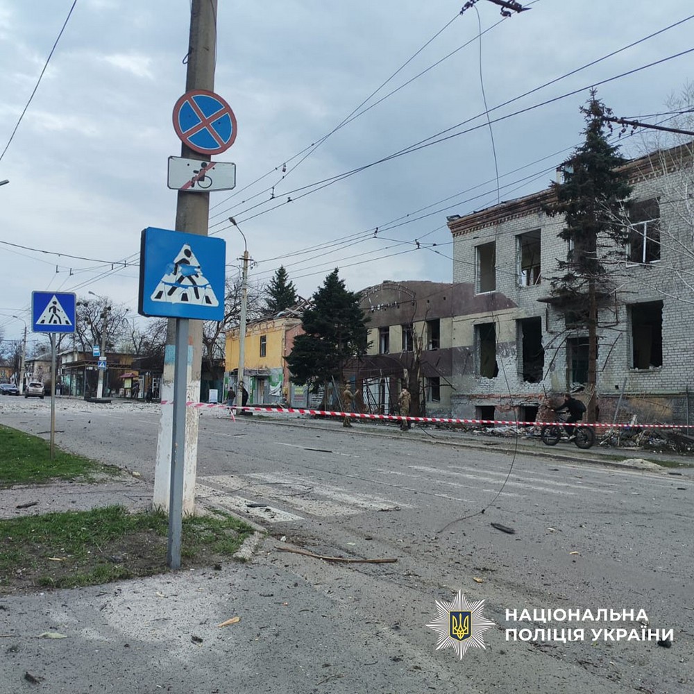 6 вбитих і 10 поранених, серед загиблих дитина – наслідки обстрілів Донеччини за добу (фото)