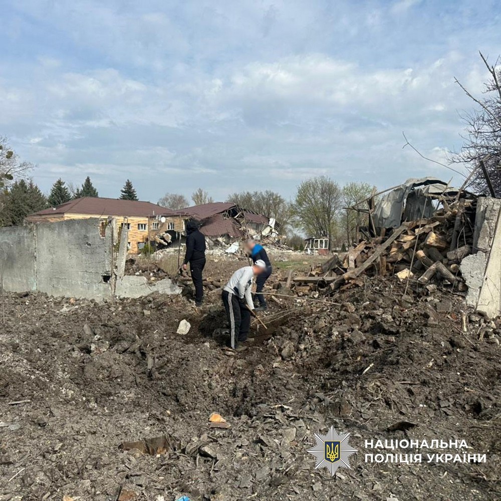 6 вбитих і 10 поранених, серед загиблих дитина – наслідки обстрілів Донеччини за добу (фото)