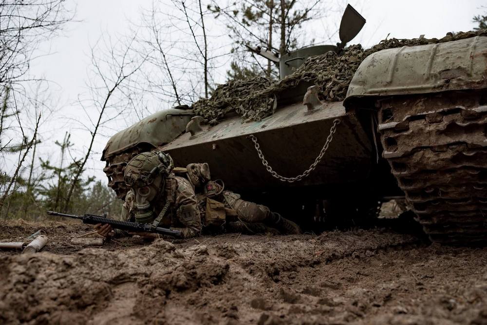 Війна в Україні 10 квітня: ворог просунувся у двох областях, втратив 1130 солдатів за добу 1 Війна в Україні 10 квітня: ворог просунувся у двох областях, втратив 1130 солдатів за добу