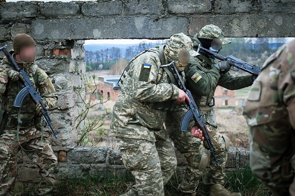 Війна в Україні 28 квітня: ворог просунувся біля Покровська і Мирнограда, втрати 1180 солдатів за добу 1 Війна в Україні 28 квітня: ворог просунувся біля Покровська і Мирнограда, втрати 1180 солдатів за добу