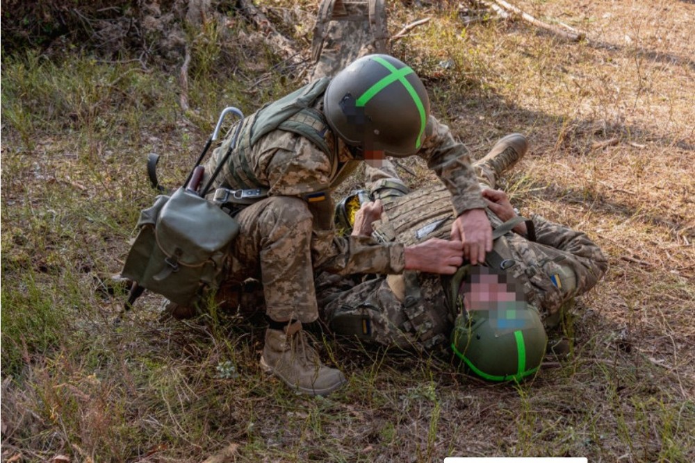 Війна в Україні 29 квітня: ворог активно штурмує на трьох напрямках, втратив 1180 солдатів за добу 1 Війна в Україні 29 квітня: ворог активно штурмує на трьох напрямках, втратив 1180 солдатів за добу