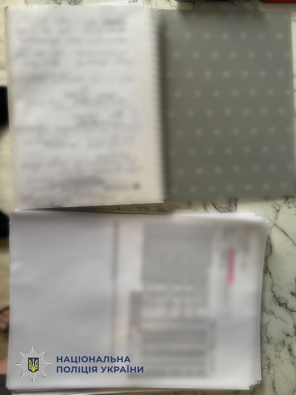 Керівник банку на Дніпропетровщині і його заступниця вкрали у клієнтів 1,8 млн гривень