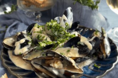 Рецепт дня: «Мідії у вершковому соусі»