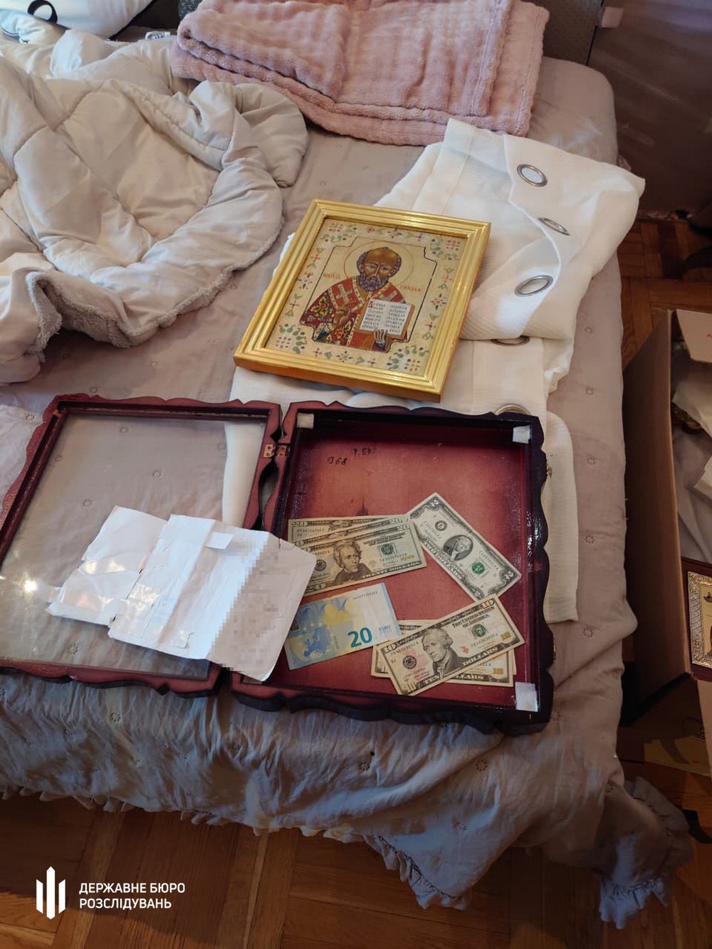 dbr zatrimalo dvoh pomichnikiv nardepiv 1