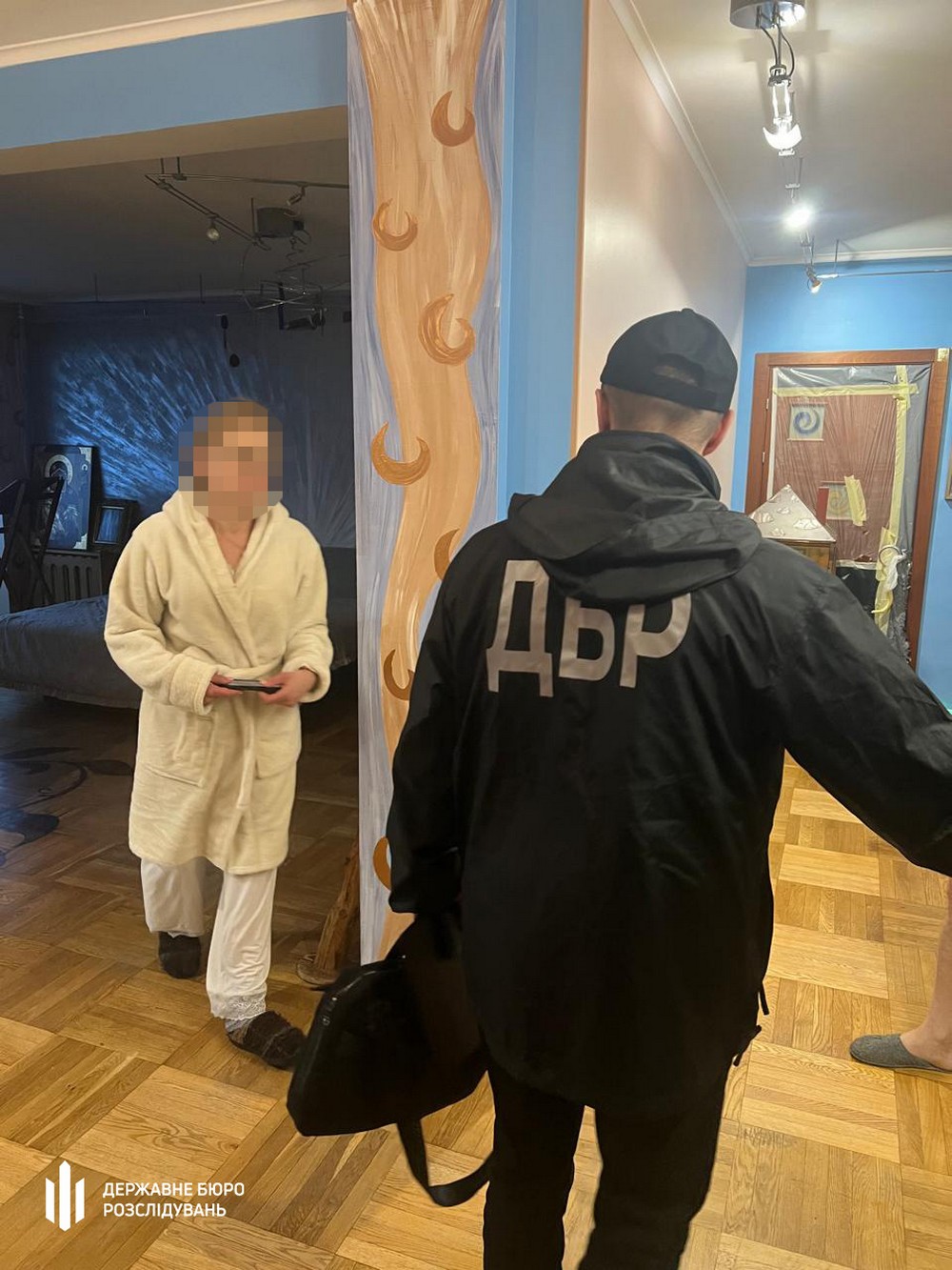 dbr zatrimalo dvoh pomichnikiv nardepiv 3