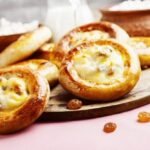 Рецепт дня: «Ватрушки з сиром»