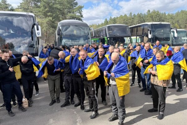 Відбувся новий обмін 24 квітня! Додому повертаються 193 українські воїни (фото)