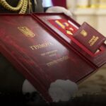 Грошові виплати, житло, медицина, соціальні гарантії: які пільги перебачені за звання Герой України