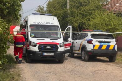 Викрав жінку з 3-річною дитиною і відкрив вогонь по правоохоронцях – на Закарпатті затримано зловмисника 27 Викрав жінку з 3-річною дитиною