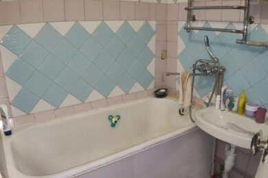 2-річний хлопчик загинув у ванній – у Миколаєві повідомлено про підозру матері за залишення у небезпеці сина