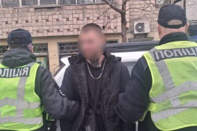 На вулиці у Чернігові сталася