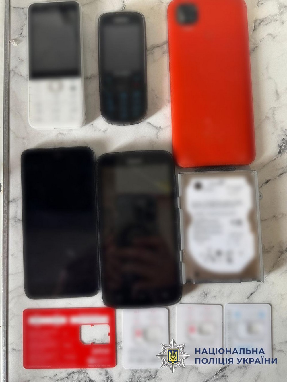 Керівник банку на Дніпропетровщині і його заступниця реалізували злочинну схему. Вони заволоділи коштами клієнтів. Тепер їм загрожує довгий тюремний термін.