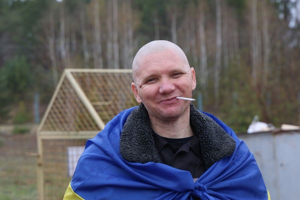 З полону повертаються ще 182 українця: військові і цивільні (фото) З полону повертаються ще 182 українця: військові і цивільні (фото)