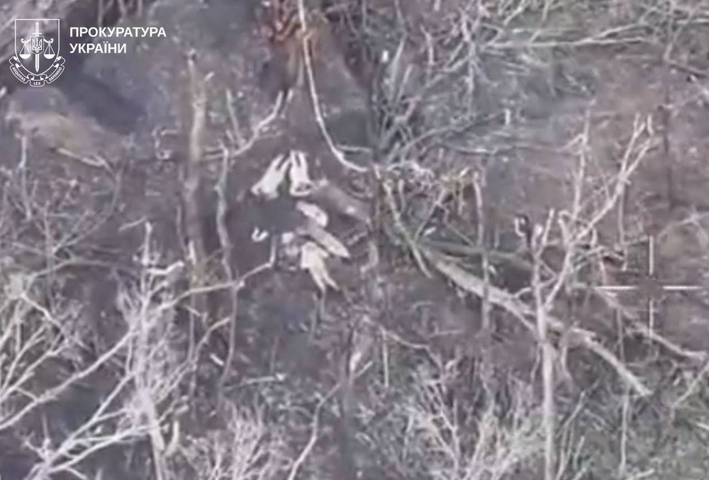 Росіяни вбили евакуаційну групу та 4 полонених під час так званого «перемир’я» Росіяни вбили евакуаційну групу та 4 полонених під час так званого «перемир’я»