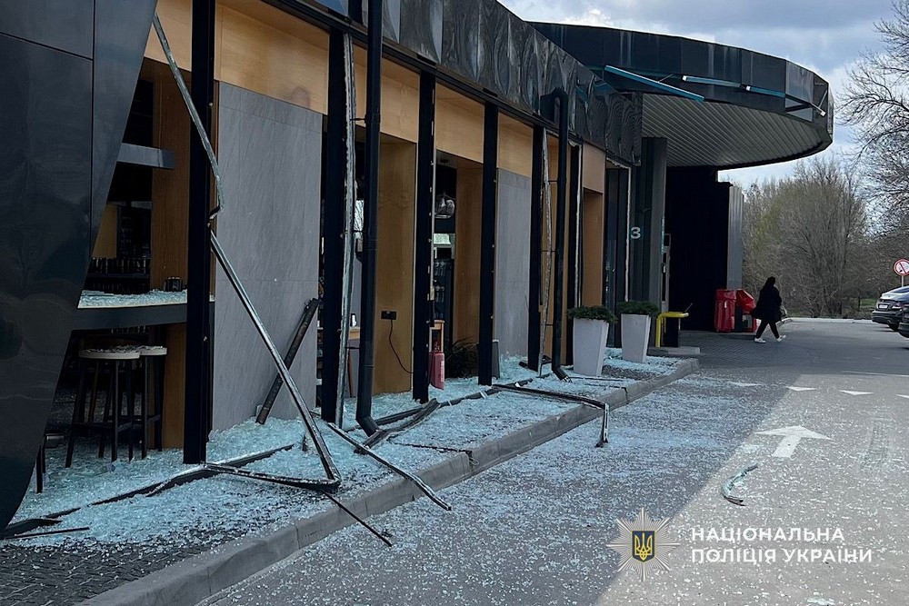 Люди помирали у своїх автівках... Десятки вбитих і поранених у Дніпрі 14 квітня внаслідок ворожого удару