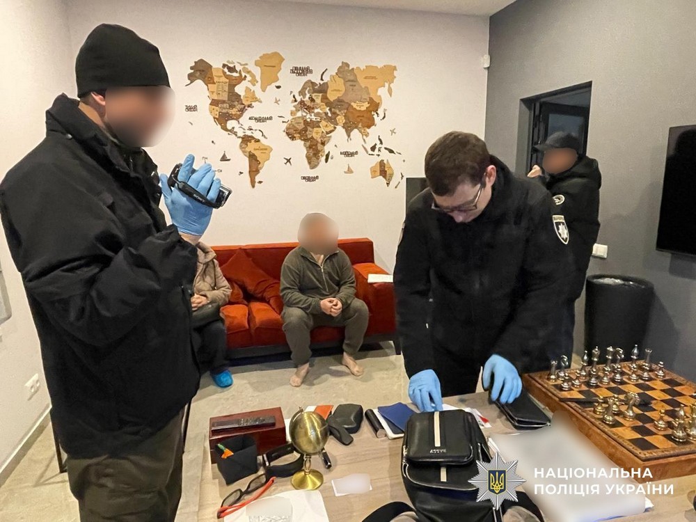 викрито масштабну злочинну схему