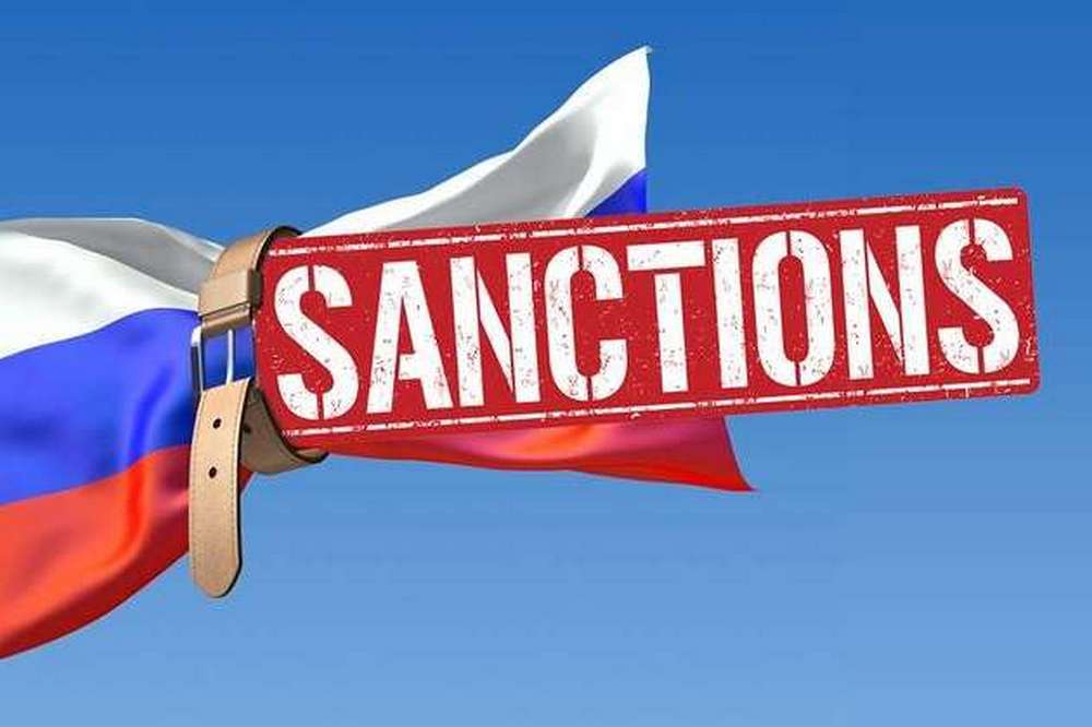 Діятимуть проти викрадачів українських дітей та суден тіньового флоту РФ – Зеленський ввів нові санкції проти Росії