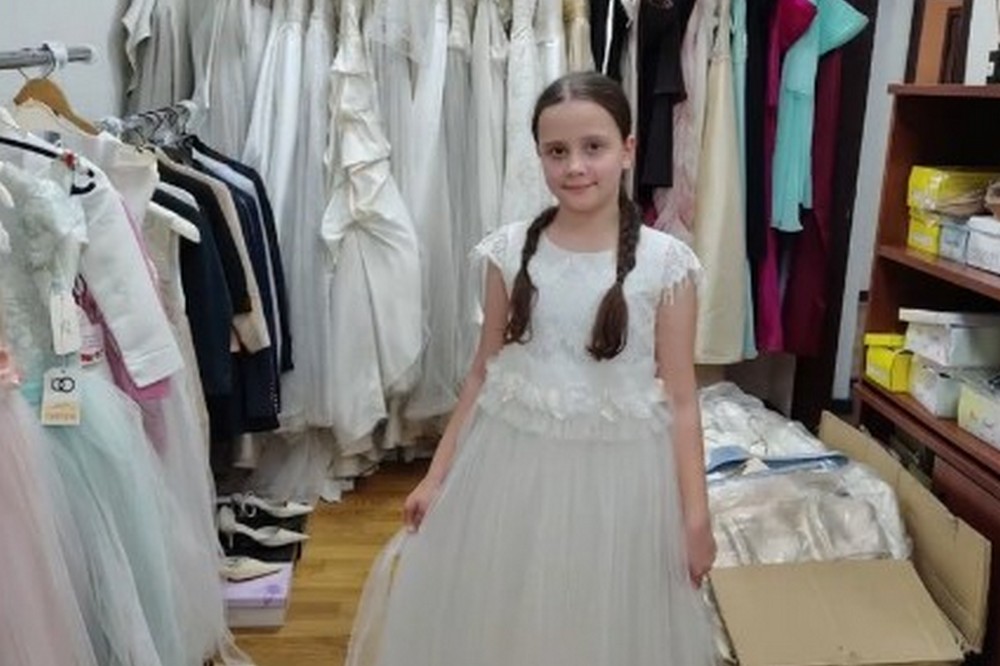 Допомога для ВПО у Києві – можна отримати святковий одяг для важливих подій