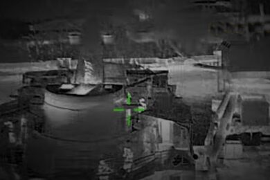 Уражено великі десантні кораблі та російську РЛС у Криму (відео)