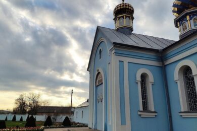 Українців закликають бути особливо пильними під час Великодня