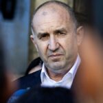 Вибори в Болгарії: перемагає коаліція прихильників Радева, який закликав віддати території України