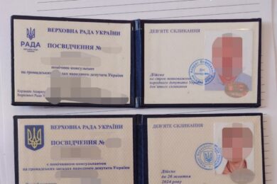 Помічники нардепів виявилися шахраями: дурили ухилянтів, виманюючи у них тисячі доларів