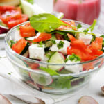 Рецепт дня: «Салат з редискою і огірком»