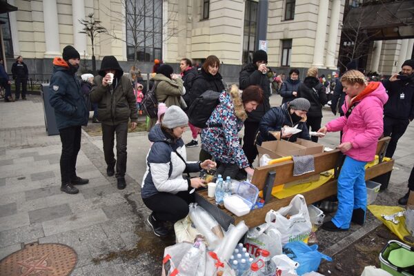 Де на Львівщині можна отримати допомогу і яку: адреси і контакти, форма для реєстрації