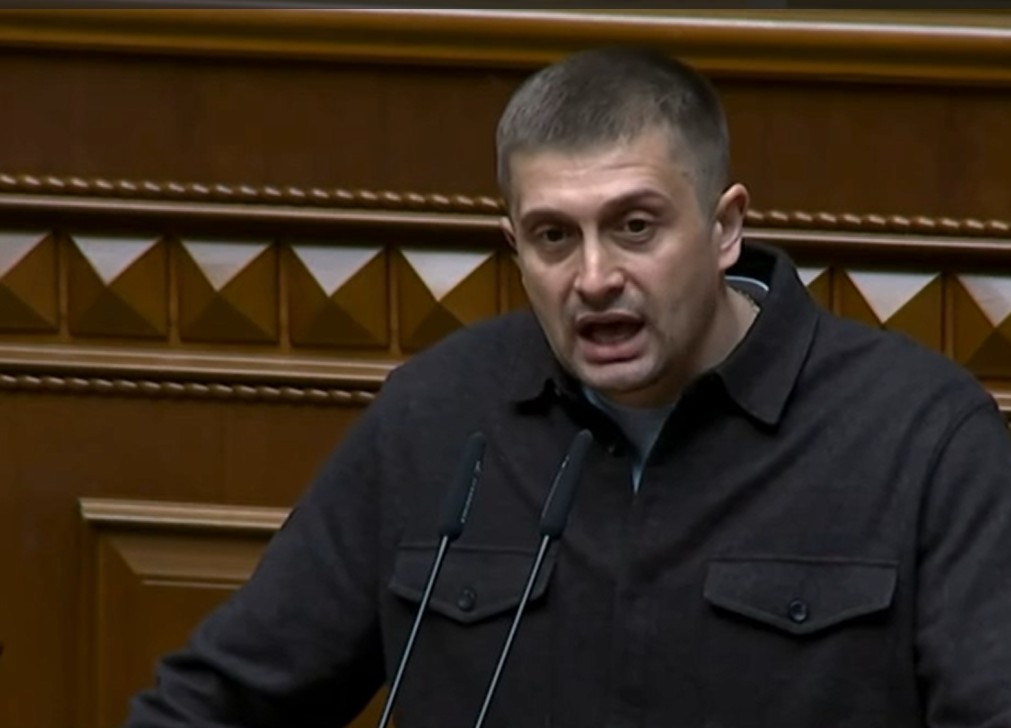 «Херсон, Нікополь, Запоріжжя, Харків щодня під вогнем»: нардеп вимагає захистити мешканців і допомогти переселенцям