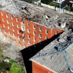 Є вбитий і десятки поранених, найбільше дісталося Дніпропетровщині: масована денна повітряна атака 3 травня – все, що відомо (фото)