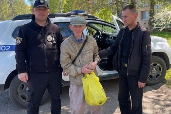 86-річний дідусь на Дніпропетровщині чотири дні блукав лісом: йому встигли допомогти